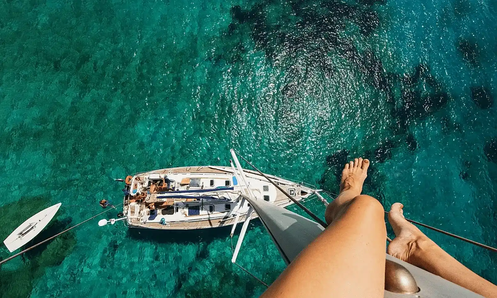 Скидка на лазерную эпиляцию подмышки + глубокое бикини + ноги полностью